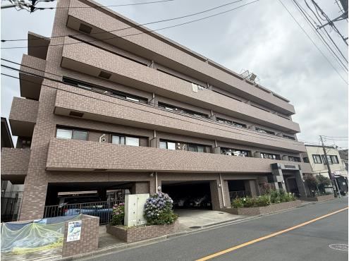 2LDK+S apartment in Fujisawa, Kanagawa - Photo 1