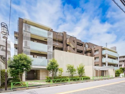 2LDK apartment in Setagaya Ward, Tokyo - Photo 1