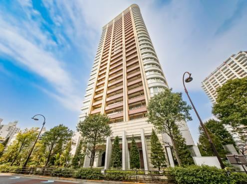 3LDK apartment in Shinagawa Ward, Tokyo - Photo 1