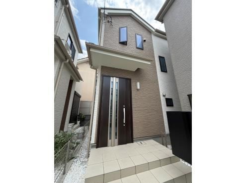 3LDK house in Sakai Ward, Sakai, Osaka - Photo 1