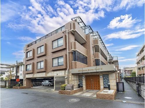 4LDK apartment in Ichikawa, Chiba - Photo 1