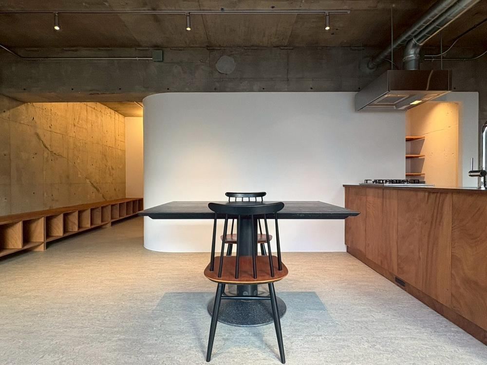 2LDK apartment in Shibuya Ward, Tokyo - Photo 1