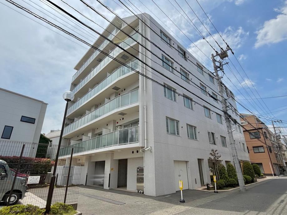 2LDK apartment in Takatsu Ward, Kawasaki, Kanagawa - Photo 1