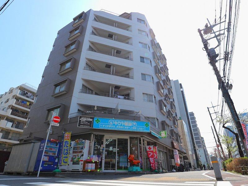 2LDK apartment in Shinagawa Ward, Tokyo - Photo 1