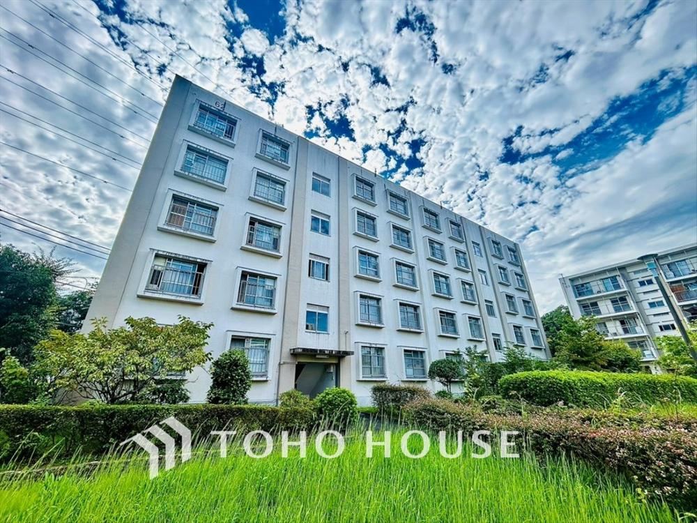3DK apartment in Inagi, Tokyo - Photo 1
