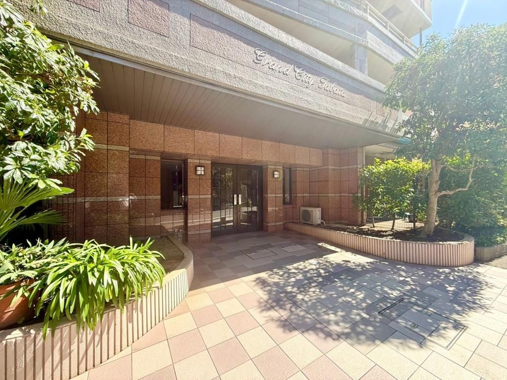 2LDK apartment in Kita Ward, Tokyo - Photo 1