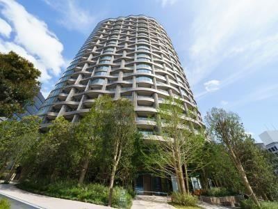 3LDK apartment in Shibuya Ward, Tokyo - Photo 1