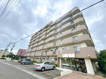 3LDK apartment in Konan