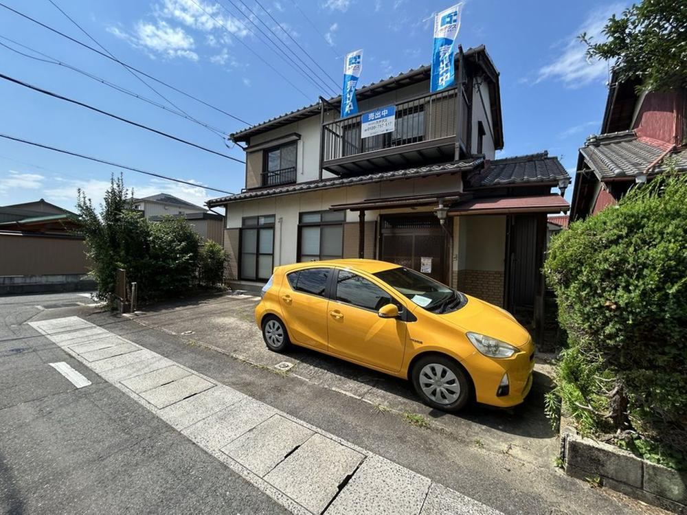 4LDK house in Ichinomiya, Aichi - Photo 1