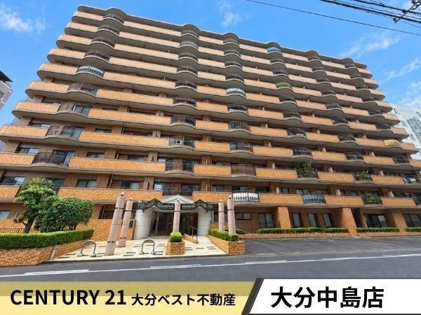 2DK apartment in Oita, Oita - Photo 1