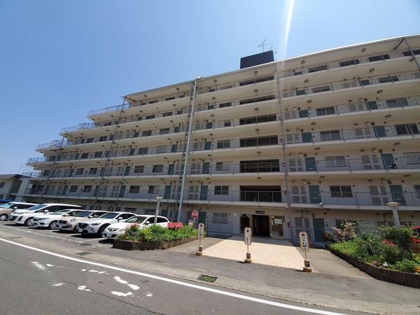3LDK apartment in Nagaokakyo, Kyoto - Photo 1