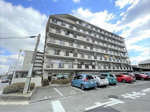 3LDK+S apartment in Settsu, Osaka - Photo 1