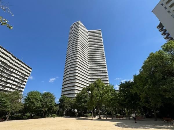 2LDK apartment in Miyakojima Ward, Osaka - Photo 1