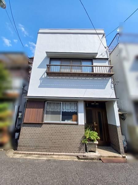3DK house in Hirano Ward, Osaka - Photo 1