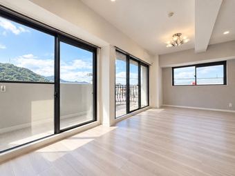 3LDK apartment in Aki District