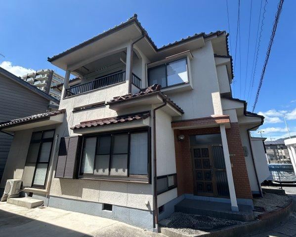 5DK house in Asakita Ward, Hiroshima - Photo 1