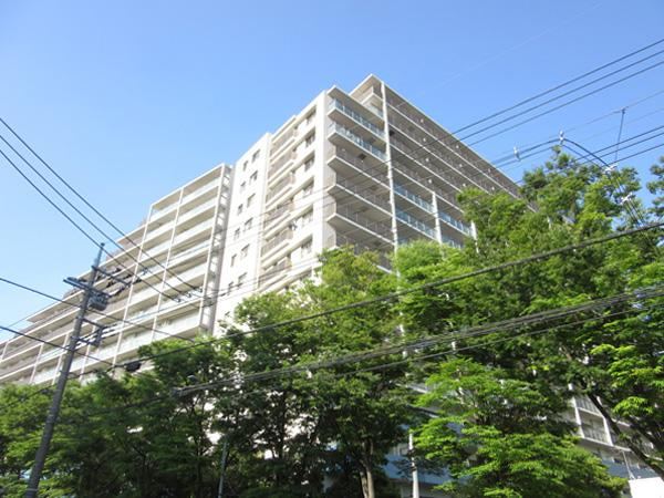 3LDK apartment in Toda, Saitama - Photo 1