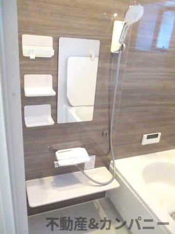 3LDK house in Matsuyama, Ehime - Photo 1