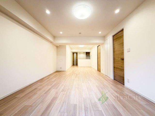 3LDK apartment in Meguro Ward, Tokyo - Photo 1