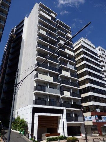 1DK apartment in Shibuya Ward, Tokyo - Photo 1