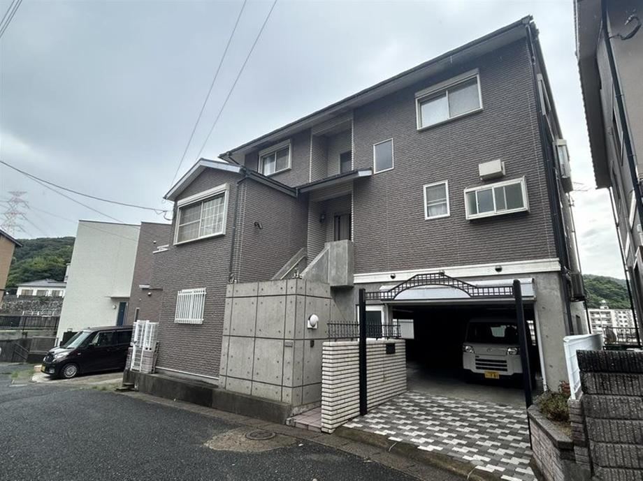8LDK house in Moji Ward, Kitakyushu, Fukuoka - Photo 1