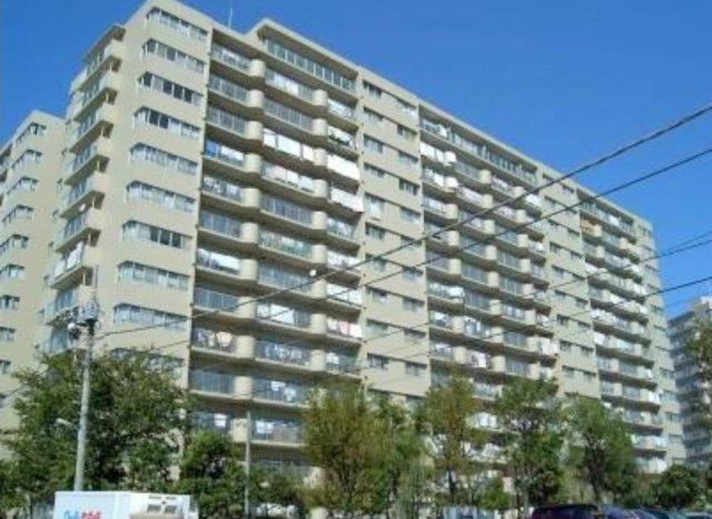 4LDK apartment in Misato, Saitama - Photo 1