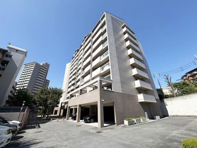 3LDK apartment in Takatsuki, Osaka - Photo 1