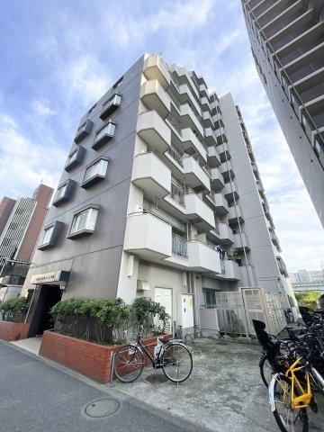 1LDK apartment in Minato Ward, Tokyo - Photo 1