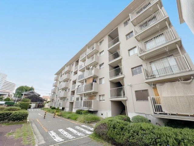 2LDK apartment in Nishi Ward, Kobe, Hyogo - Photo 1