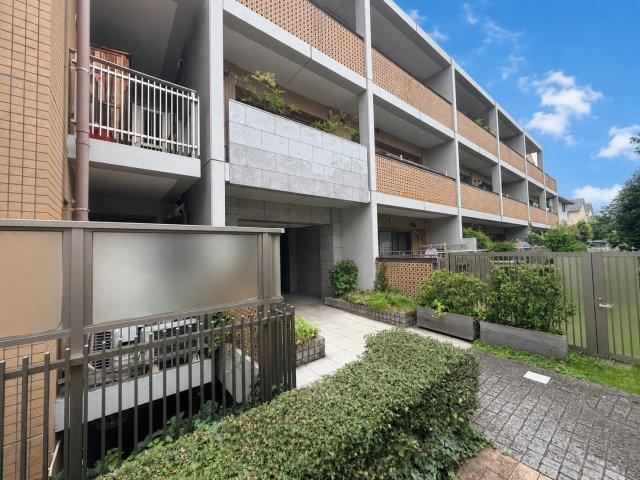 3LDK apartment in Musashino, Tokyo - Photo 1