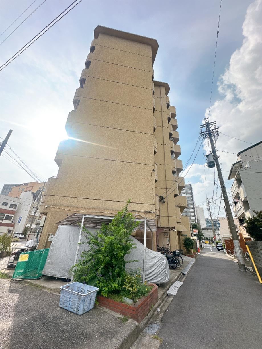 4LDK apartment in Naka Ward, Nagoya, Aichi - Photo 1