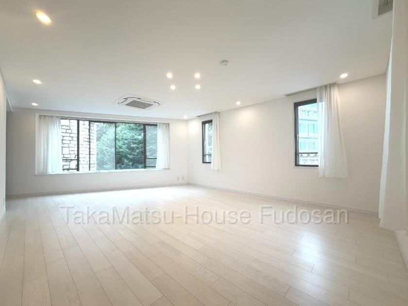 3LDK apartment in Setagaya Ward, Tokyo - Photo 1
