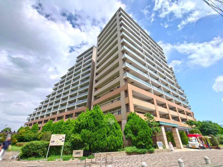 4LDK apartment in Tsurumi Ward, Yokohama, Kanagawa - Photo 1