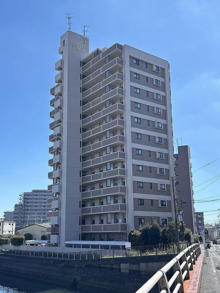 3LDK apartment in Ichikawa, Chiba - Photo 1