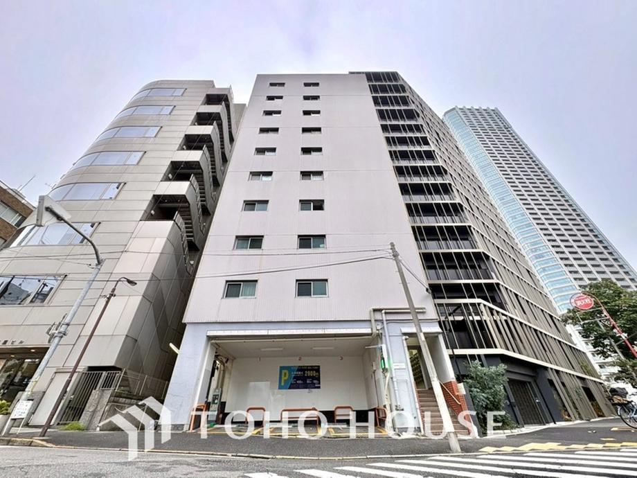 1LDK apartment in Shinjuku Ward, Tokyo - Photo 1