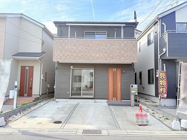 4LDK house in Soka, Saitama - Photo 1