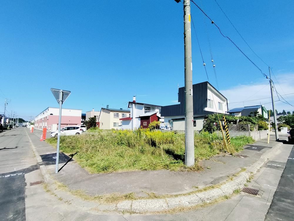 248 m² land in Kita Ward, Sapporo, Hokkaido - Photo 1
