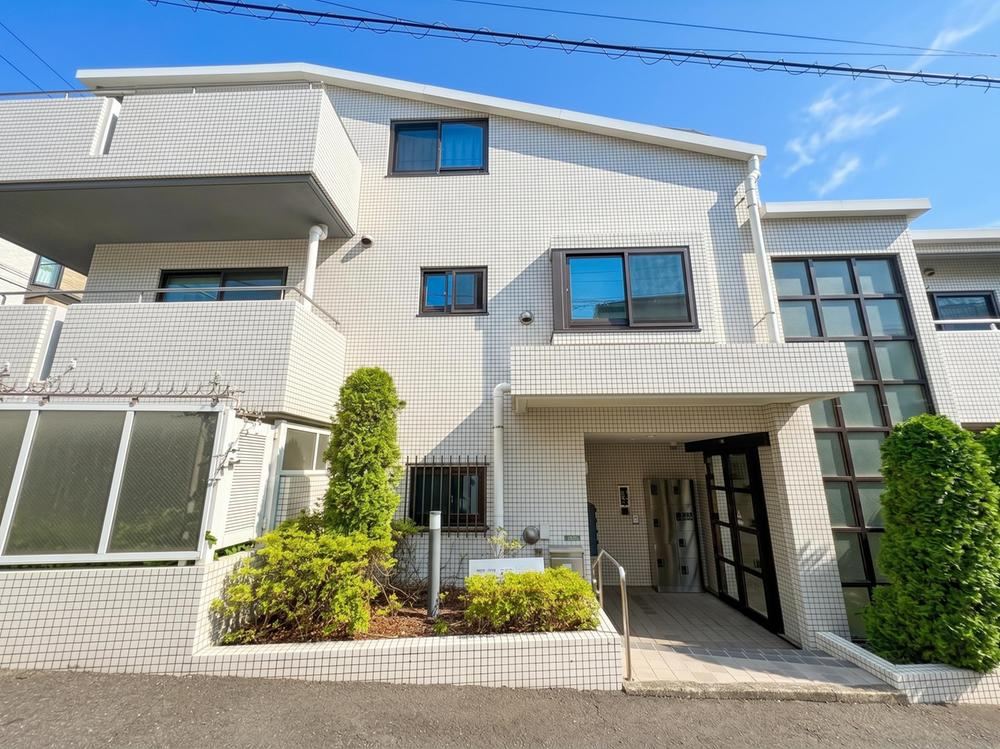 2LDK apartment in Setagaya Ward, Tokyo - Photo 1