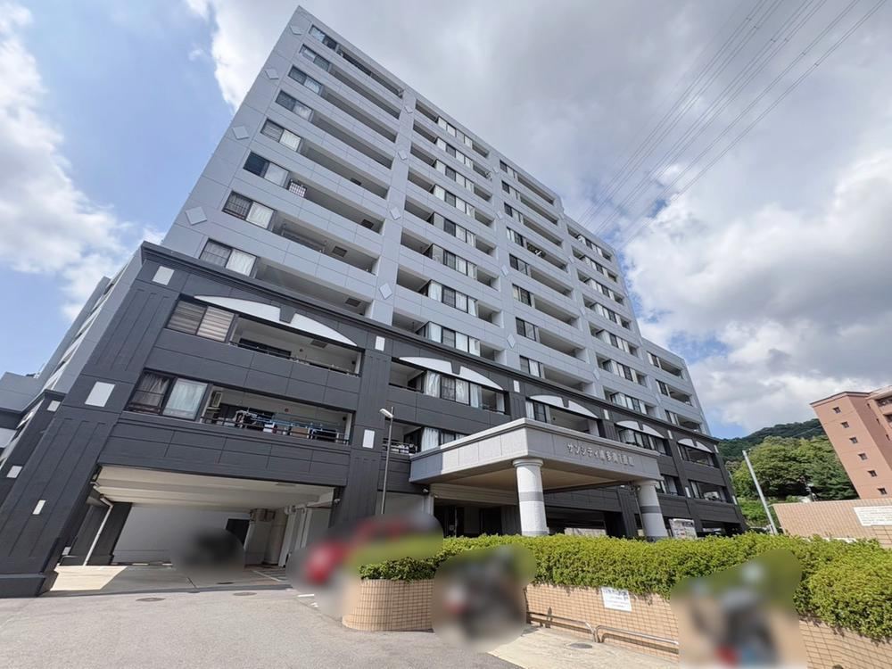 5LDK apartment in Hakata Ward, Fukuoka - Photo 1