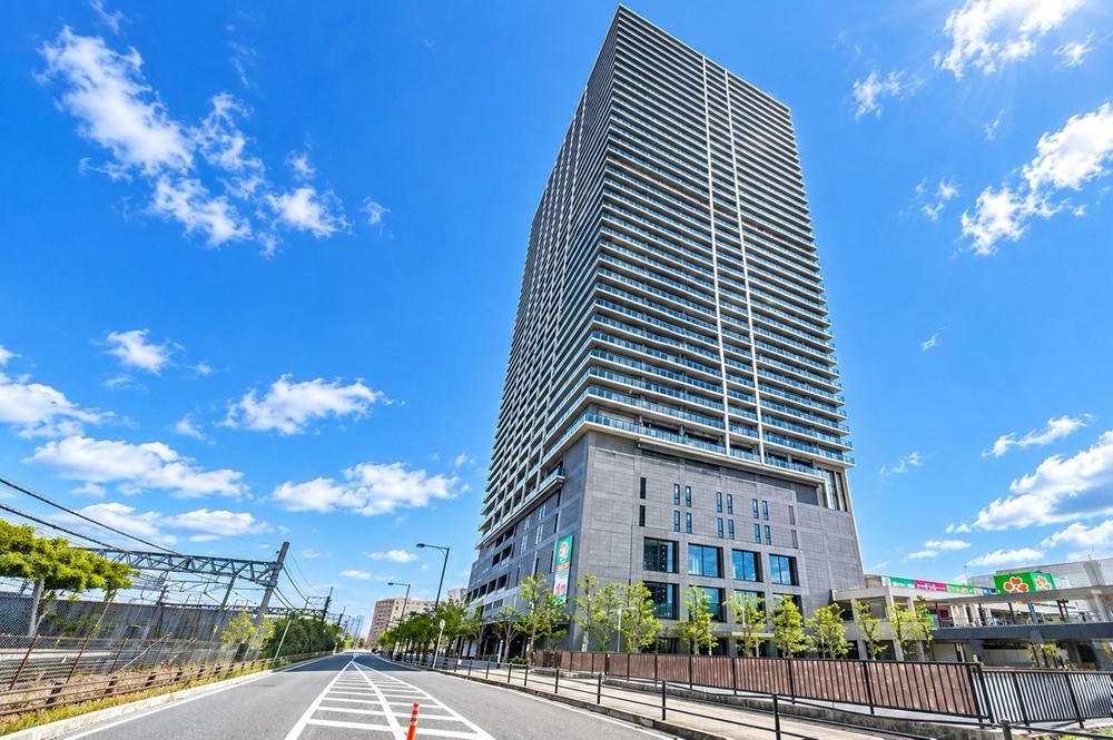 3LDK apartment in Yao, Osaka - Photo 1