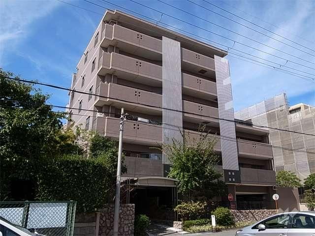 3LDK apartment in Nishinomiya, Hyogo - Photo 1