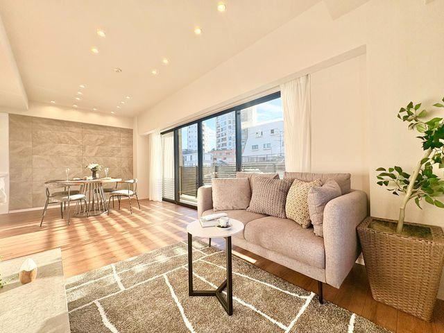 2LDK apartment in Shibuya Ward, Tokyo - Photo 1