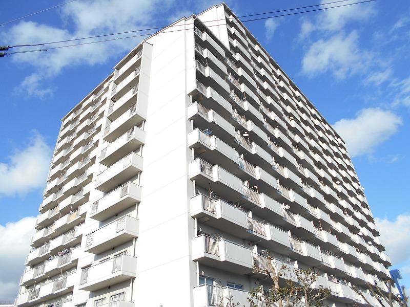 4LDK apartment in Kakogawa, Hyogo - Photo 1