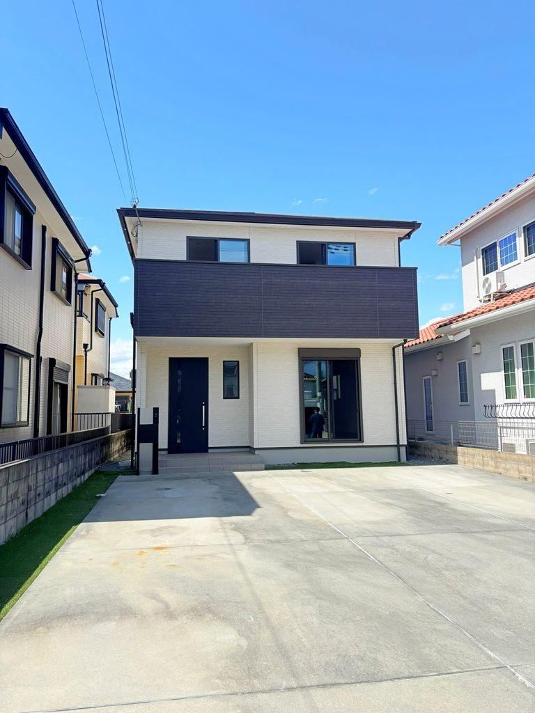 5LDK house in Nishi Ward, Kobe, Hyogo - Photo 1