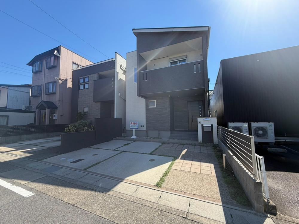 4LDK house in Kita Ward, Nagoya, Aichi - Photo 1
