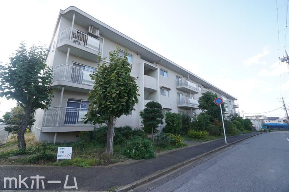 4LDK apartment in Funabashi, Chiba - Photo 1