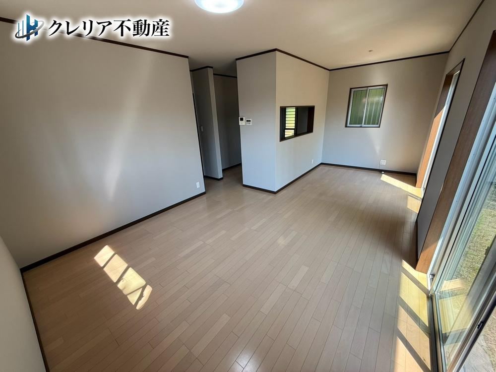 4LDK house in Suma Ward, Kobe, Hyogo - Photo 1
