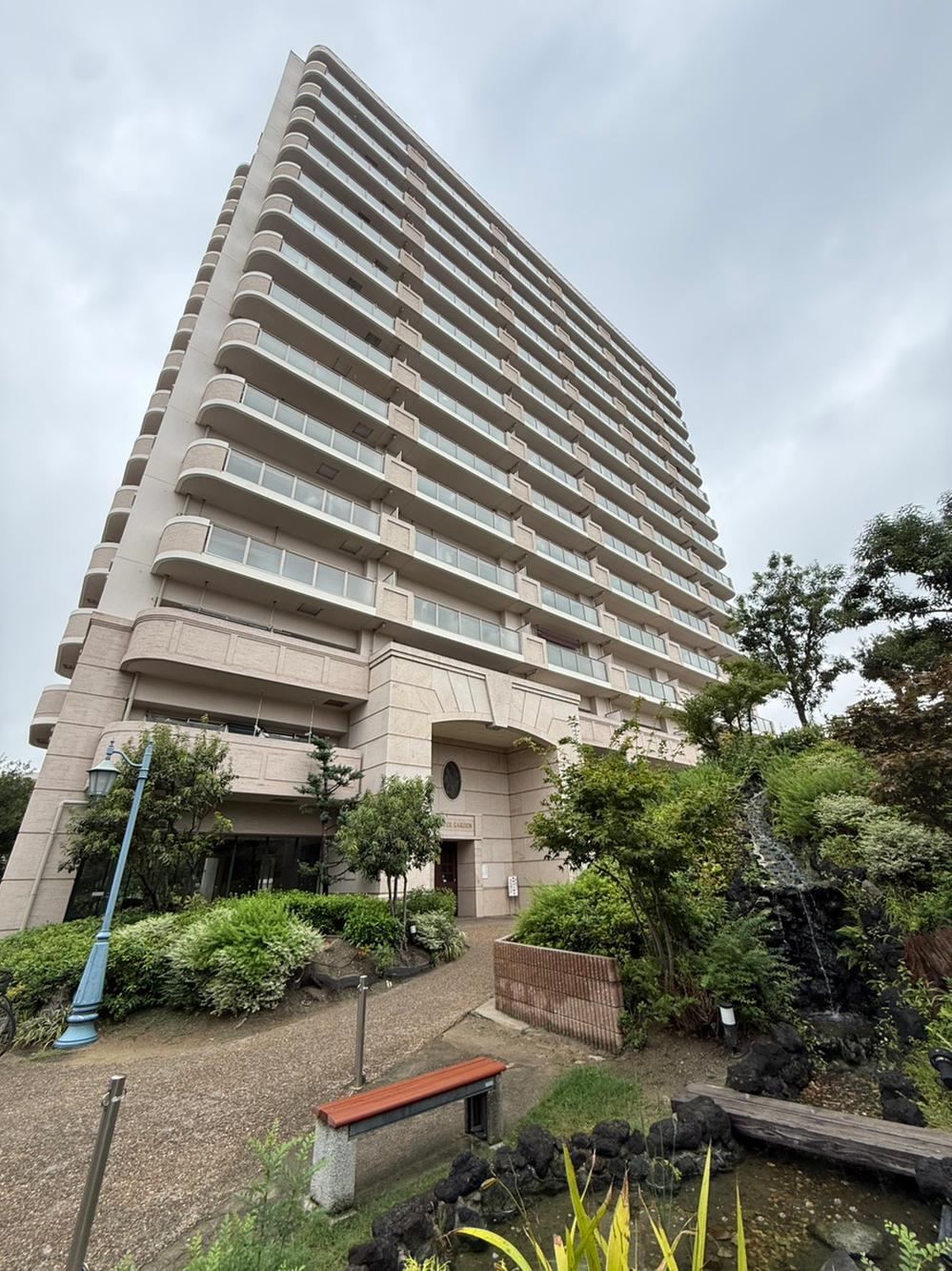 4LDK apartment in Hirano Ward, Osaka - Photo 1