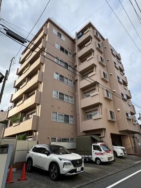 2LDK apartment in Suginami Ward, Tokyo - Photo 1