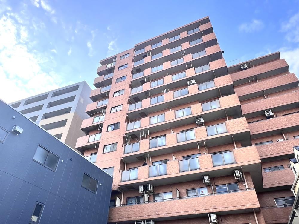3LDK apartment in Tsurumi Ward, Yokohama, Kanagawa - Photo 1